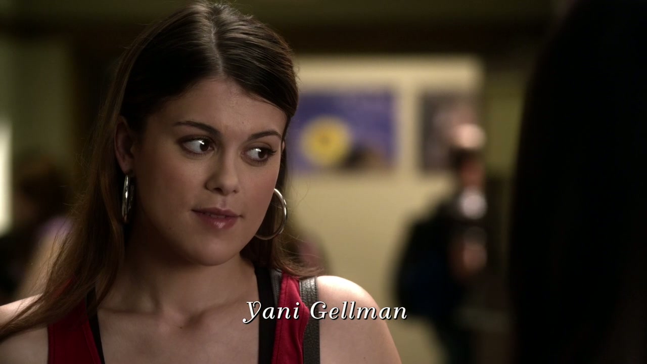 3.05 That Girl Is Poison 0159 Pretty Little Liars Screencaps